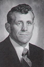 2004 Henry Yetter Lifetime Service  Amery.gif